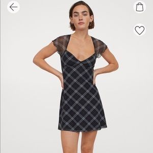 H&M Divided Black and White Plaid Cap Sleeve Mini Dress